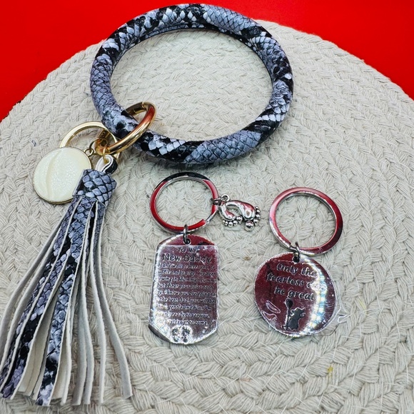 3 Piece Key Ring Holders - Picture 1 of 5